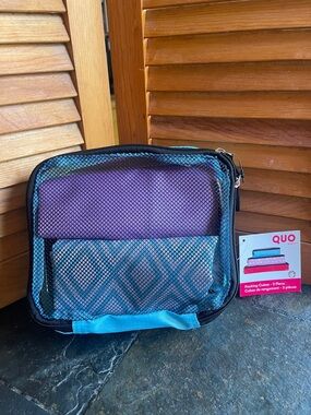 Quo Beauty Purple and Teal Travel Toiletry Bag - Clear Mesh Organizer